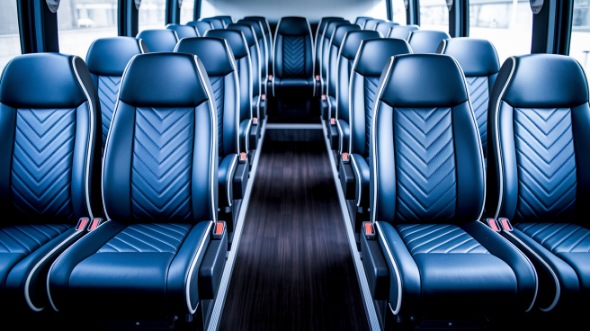 18 passenger minibus rental cambridge
